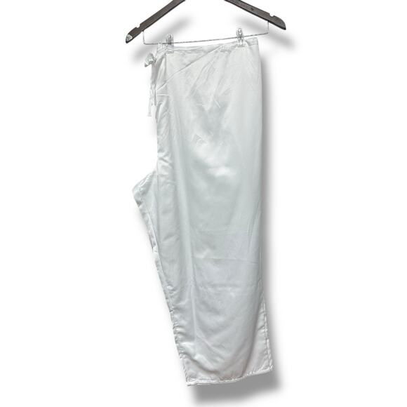 Kay Anna Pajama Set Brushed Back Satin White Embroidered Floral Cottage 3X New - Picture 9 of 16